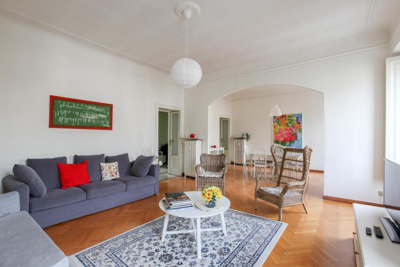 ミラノApt With Balcony - 50 M Far From Pagano M1アパートメント エクステリア 写真