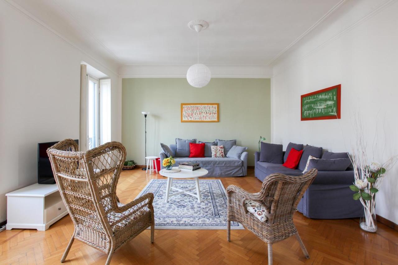 ミラノApt With Balcony - 50 M Far From Pagano M1アパートメント エクステリア 写真
